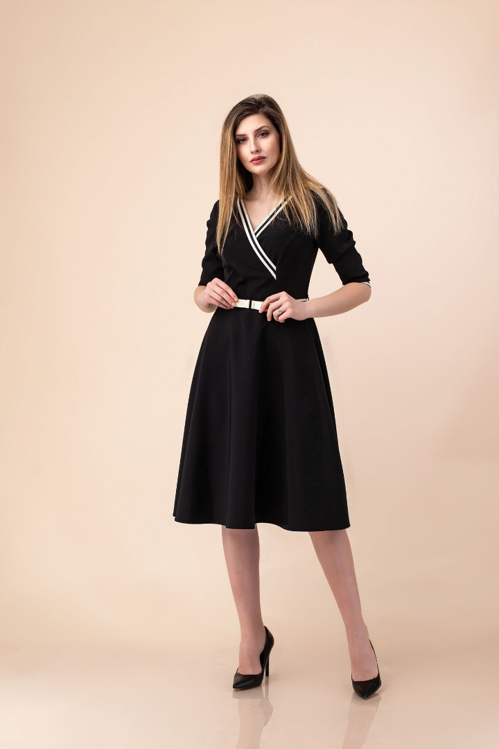 Imagine Rochia Rhona neagra