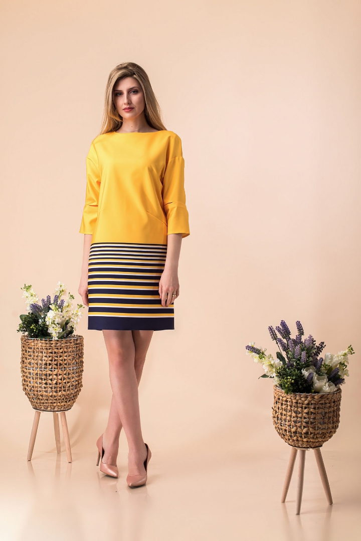 Imagine Rochia Adriana galben