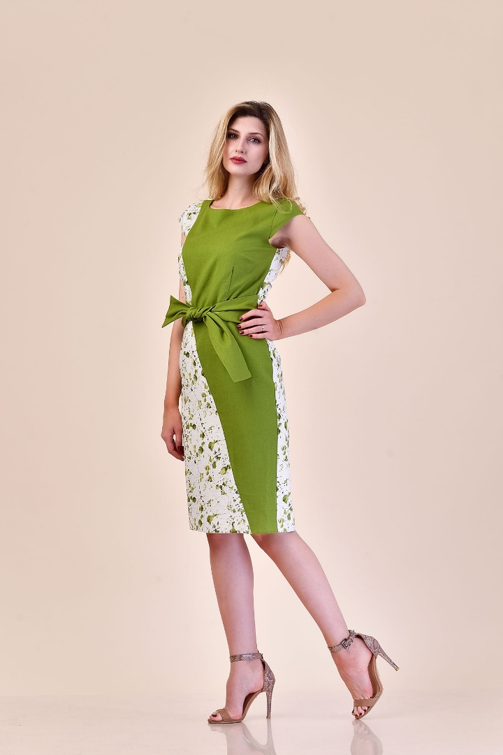 Imagine Rochia Dora verde fistic