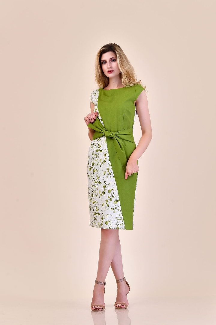 Imagine Rochia Dora verde fistic