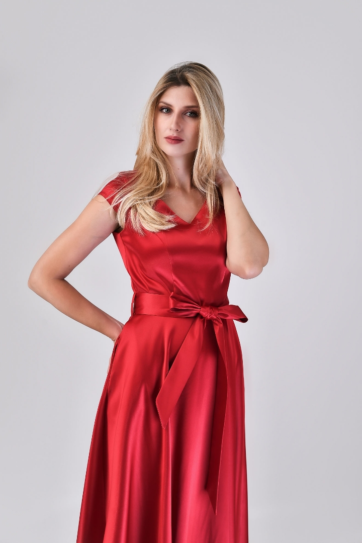 Imagine Rochia Laura din tafta rosie