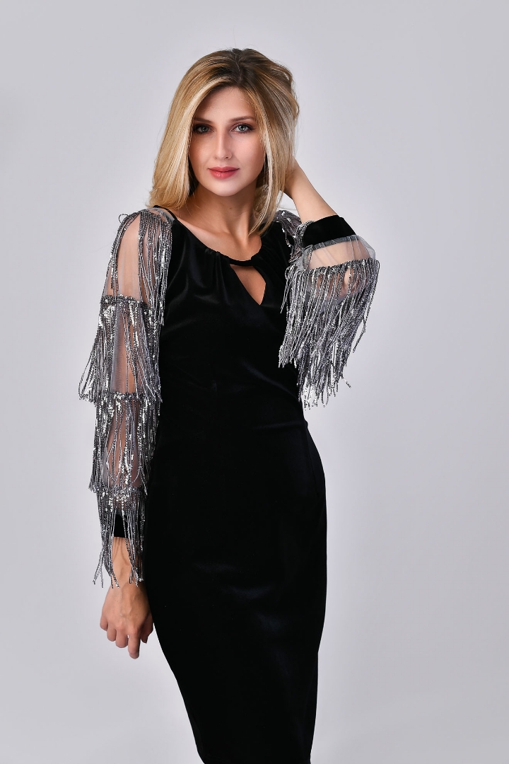 Imagine Rochia Sidonia din catifea neagra