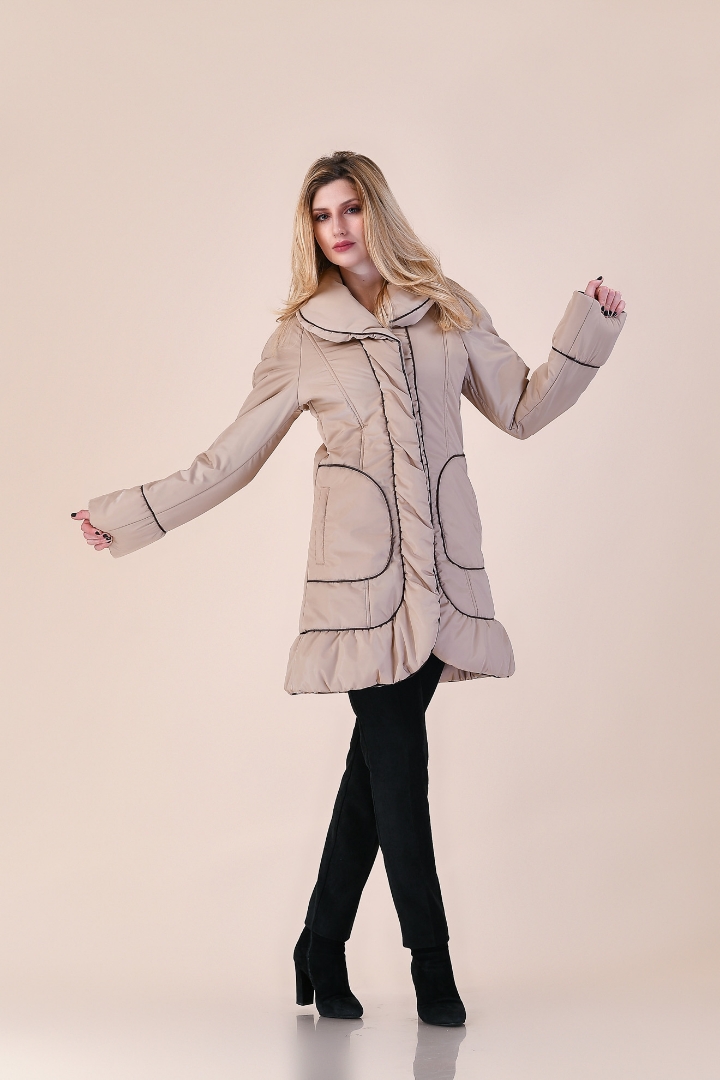 Imagine Geaca Carla din fas bej