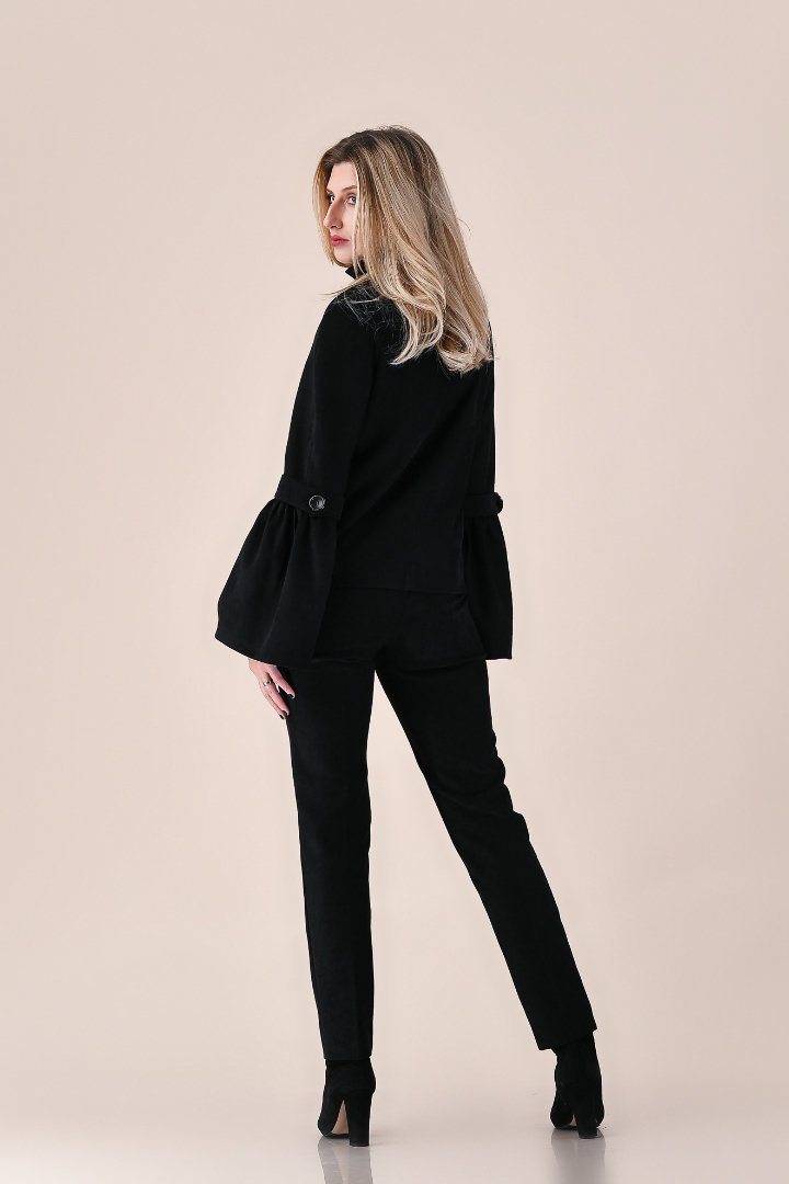 Imagine Jacheta Clopotica neagra