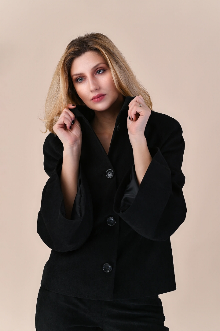 Imagine Jacheta Clopotica neagra