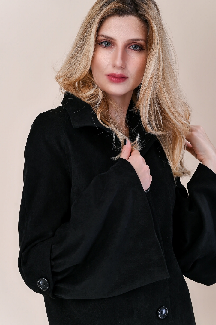 Imagine Jacheta Clopotica neagra