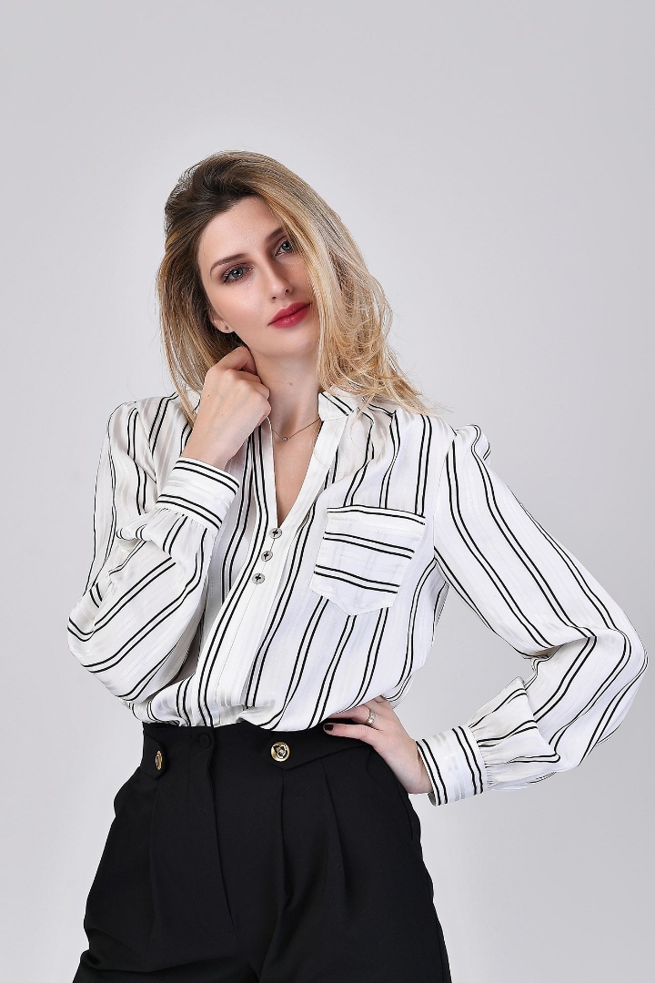 Imagine Bluza Delia alba cu dungi negre