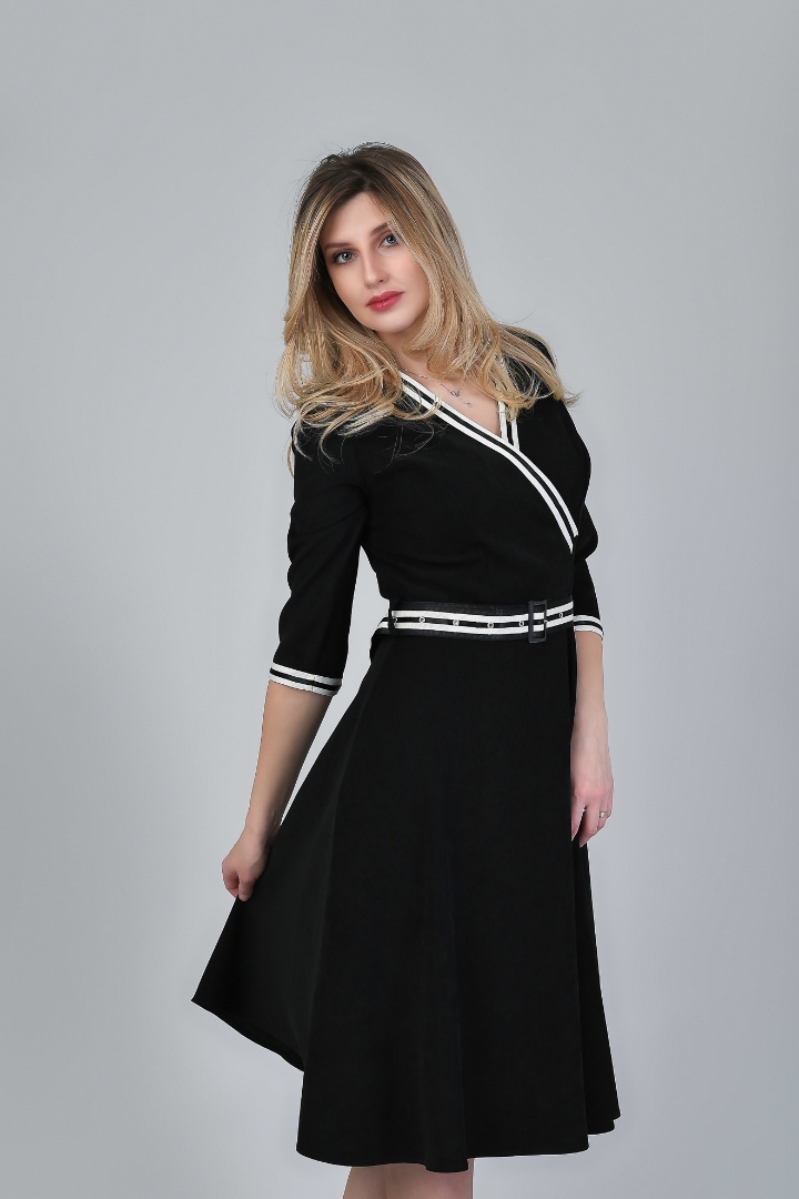 Imagine Rochia Rhona neagra