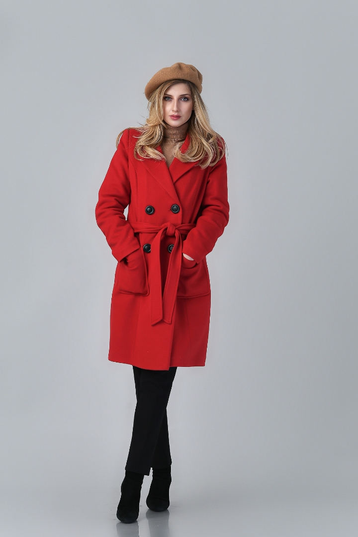 Imagine Palton Carmen rosu