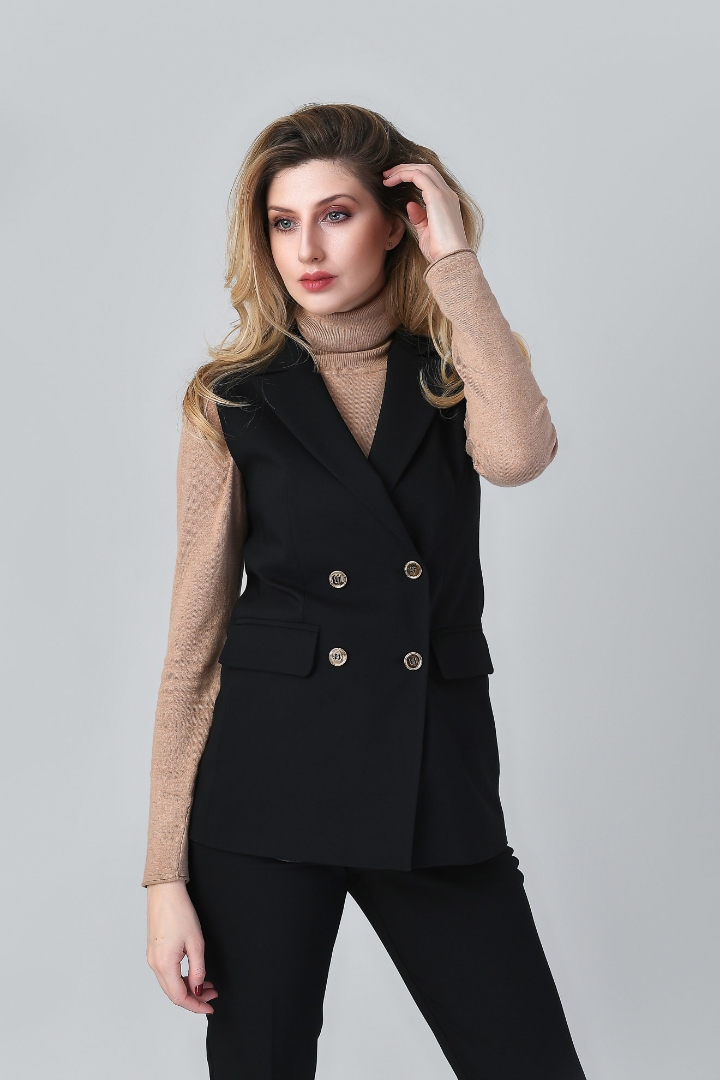 Imagine Vesta Irina neagra