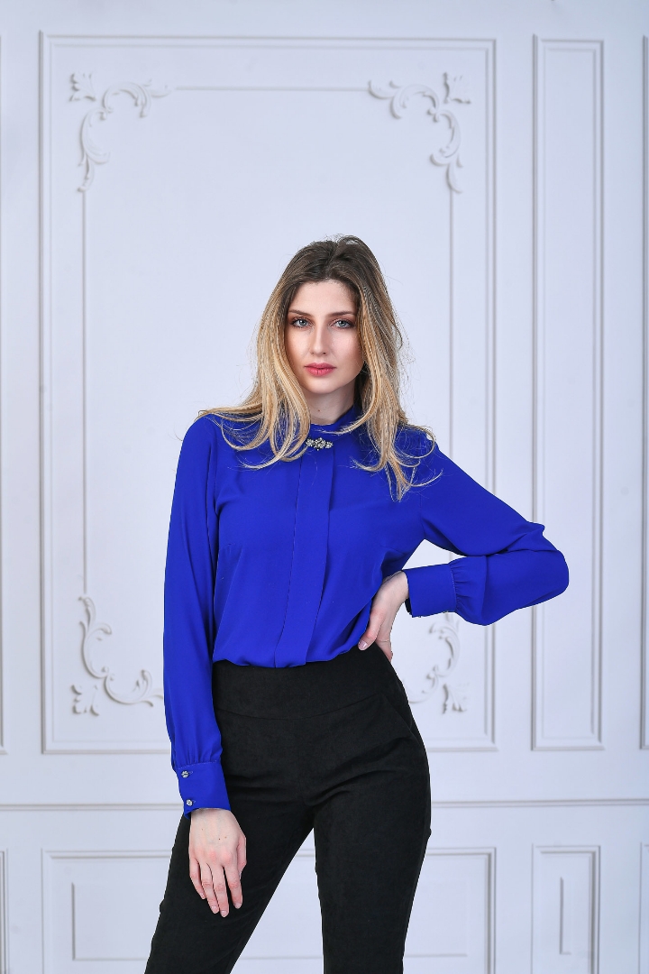 Imagine Bluza Andre din voal albastru electric