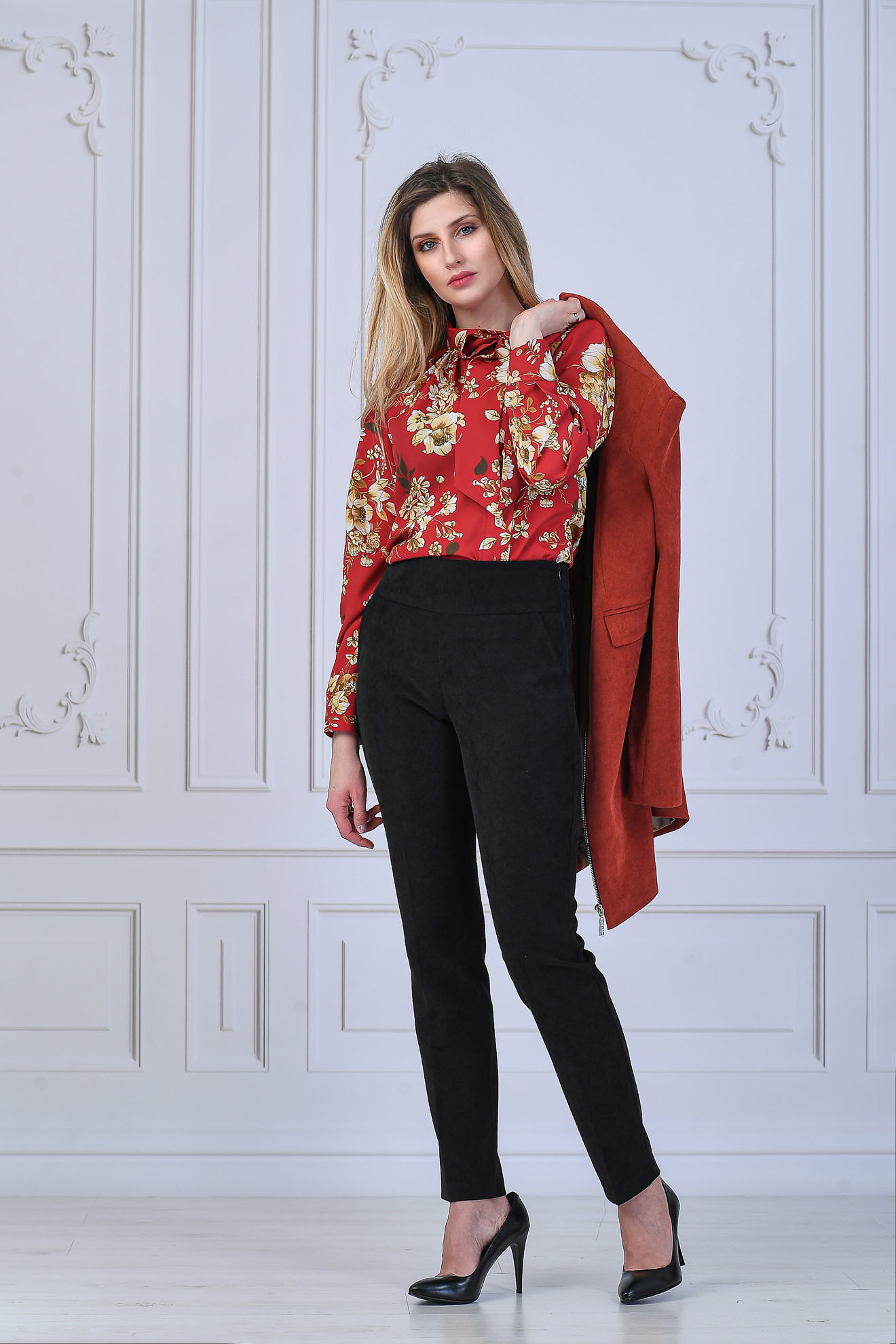 Imagine Bluza Gabriela roșie cu imprimeu floral
