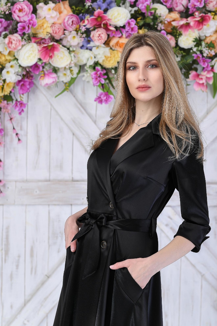 Imagine Rochia Karol din tafta neagra