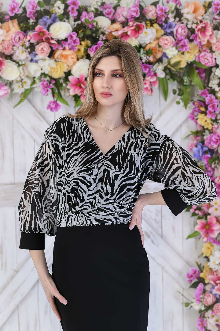 Imagine Rochia Paula alb cu negru