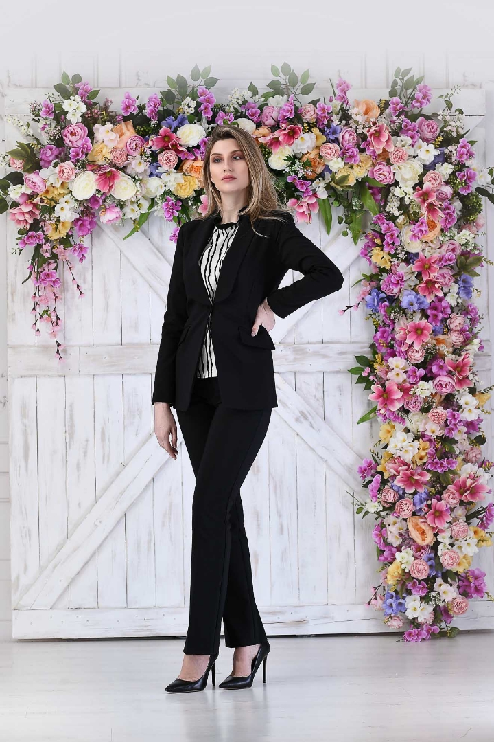 Imagine Sacou Ana negru captusit