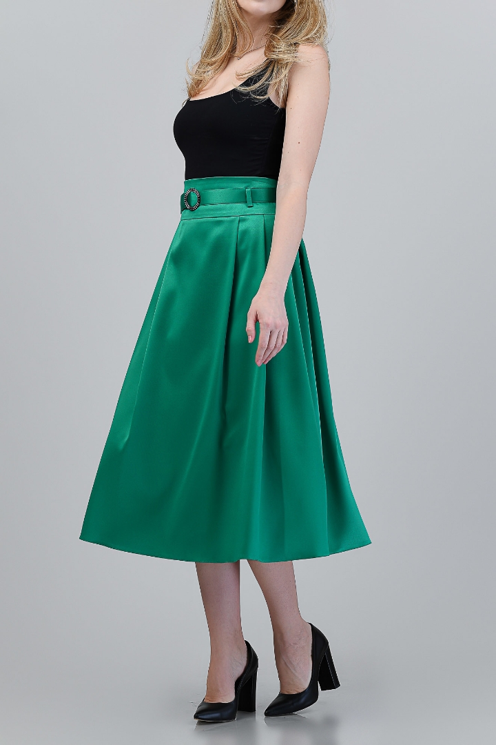 Imagine Fusta Daciana verde