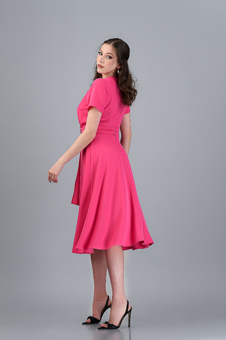 Imagine Rochia Lavinia Fuchsia