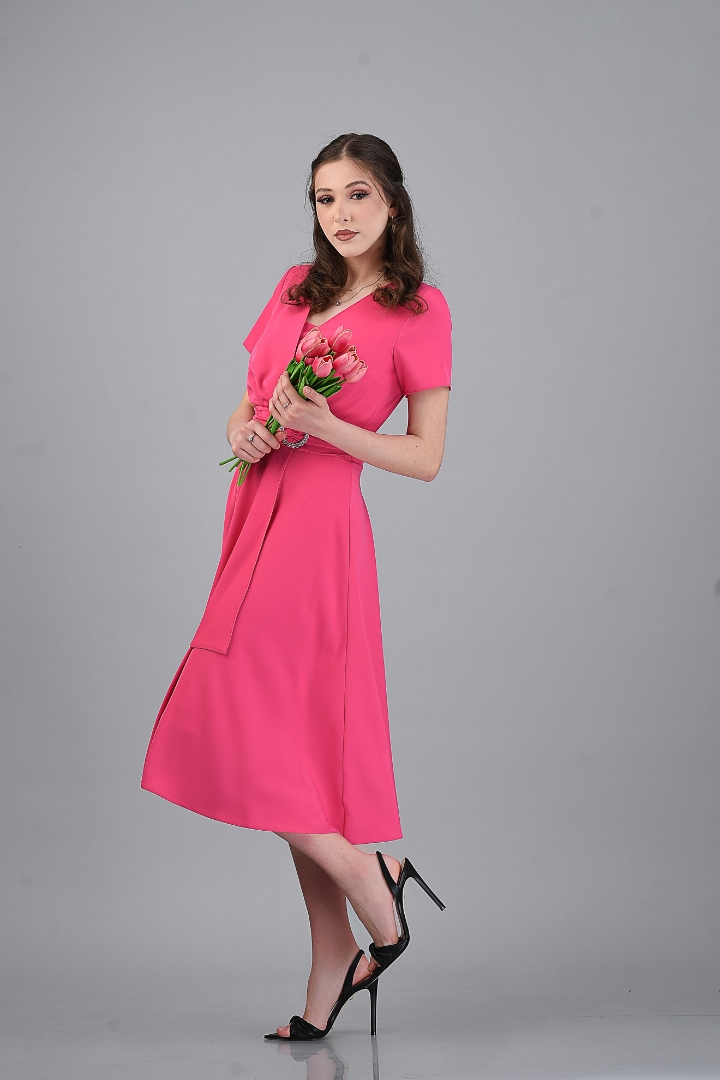 Imagine Rochia Lavinia Fuchsia