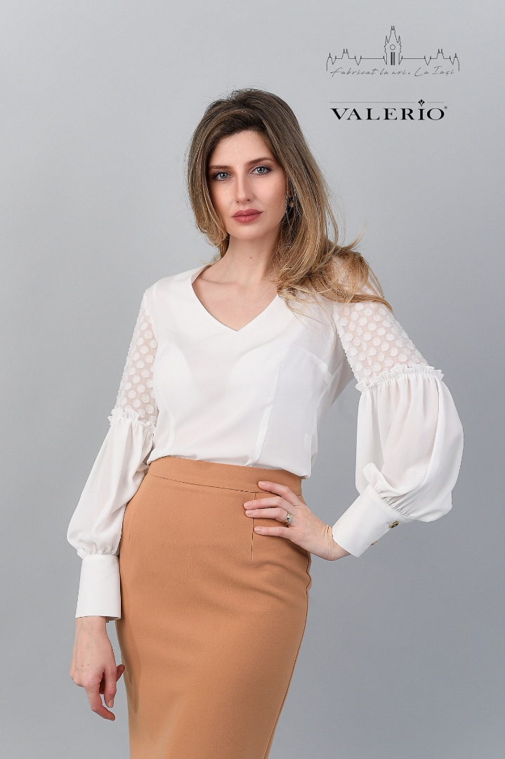 Imagine BLUZA LORA DIN VOAL ALB CU DECOLTEU IN V