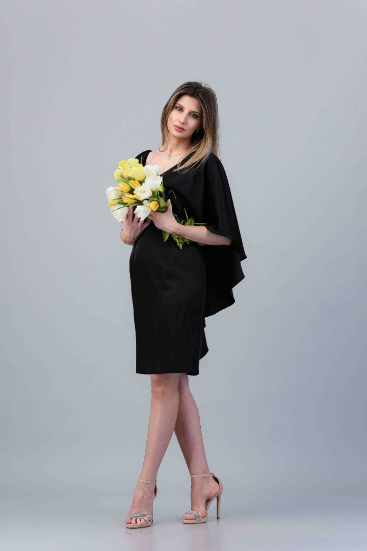 Imagine ROCHIA ENIKO NEAGRA