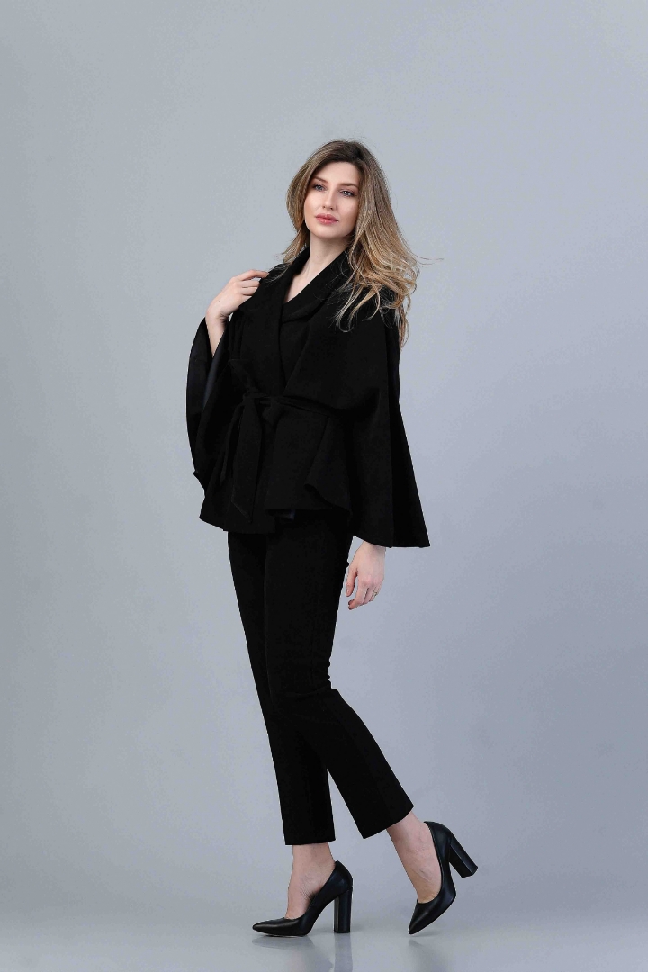 Imagine Capa Maria Neagra