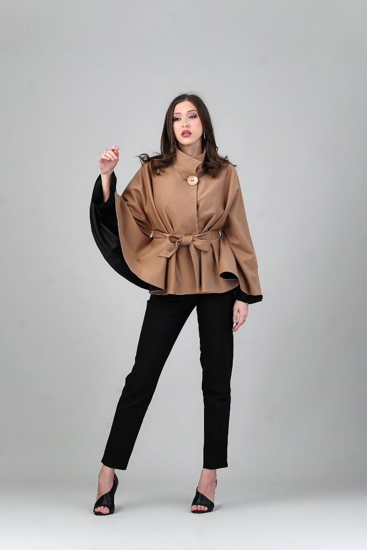 Imagine Capa Maria Bej