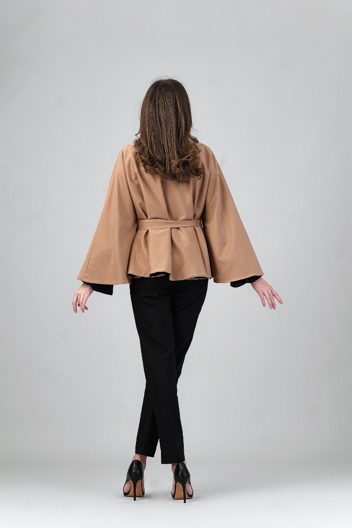 Imagine Capa Maria Bej