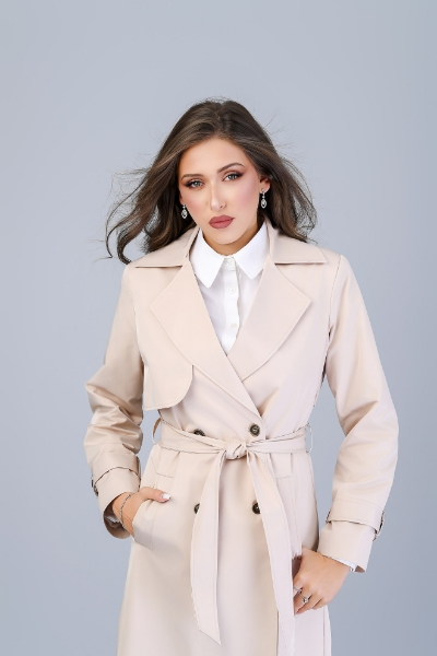 Imagine Trench Iustina Bej