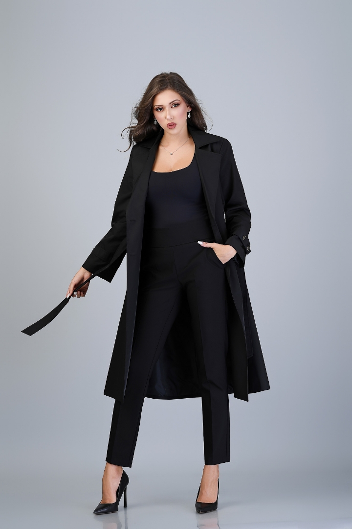 Imagine Trench Iustina Negru