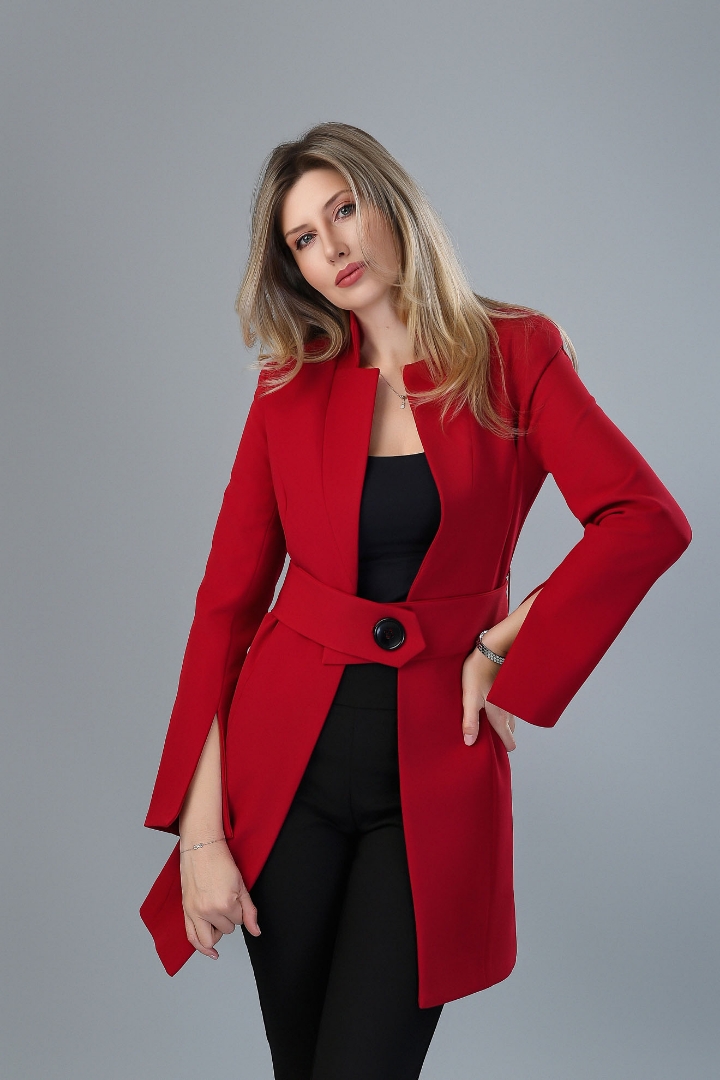 Imagine Sacoul Francesca Rosu