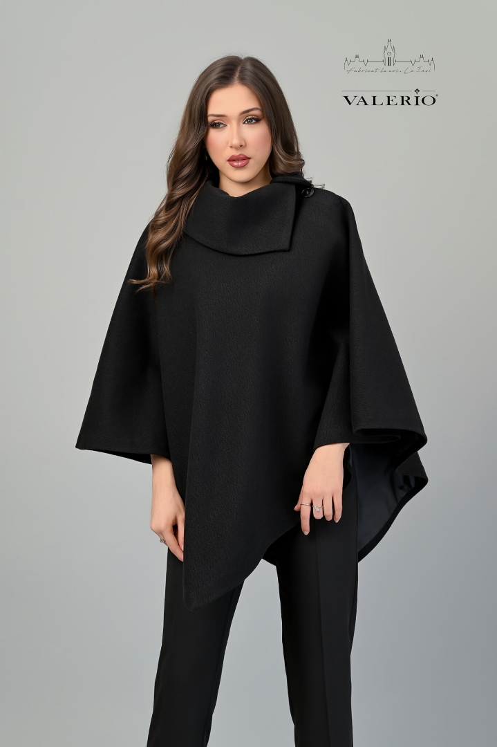 Imagine Poncho Negru