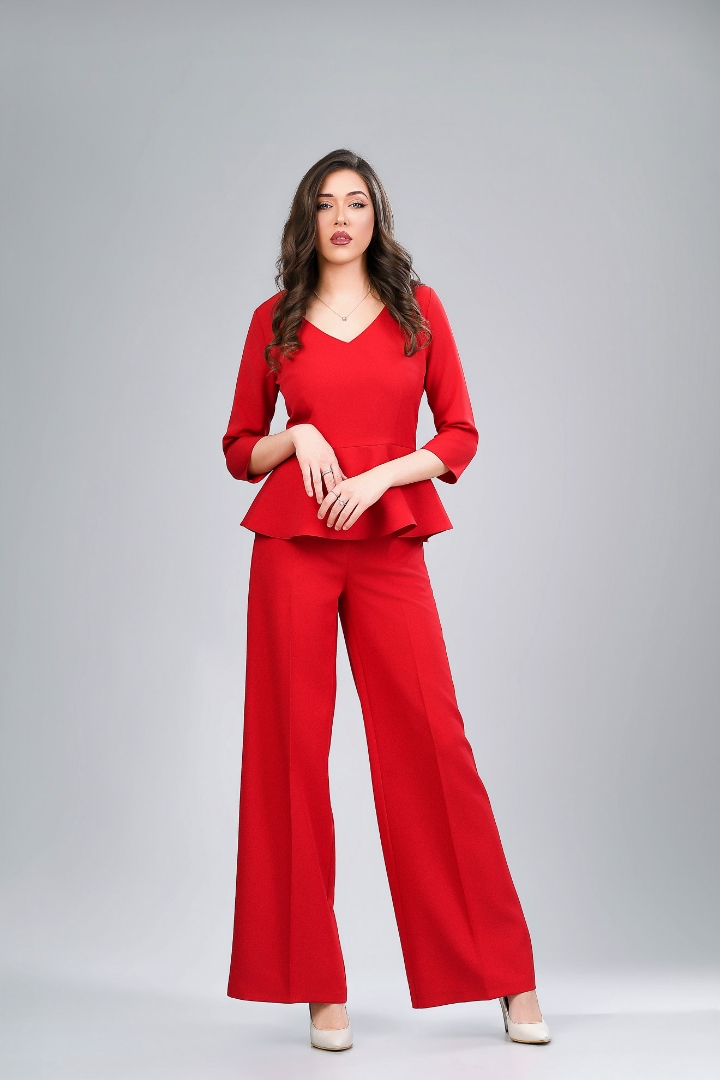 Imagine Pantalon Eliza Rosu