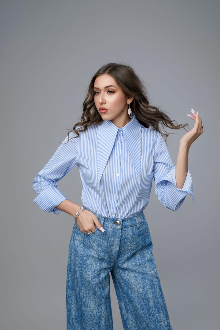 Imagine Camasa Iulia cu dungi bleu