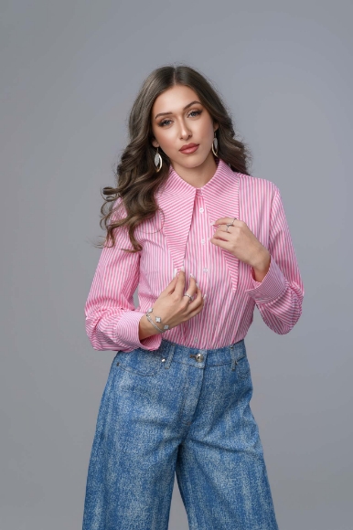 Imagine Camasa Iulia cu dungi roz
