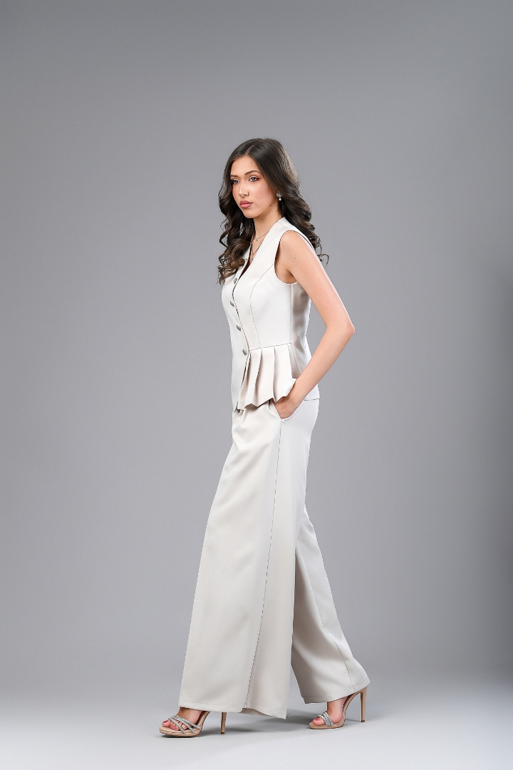 Imagine Pantalonul Saskia bej