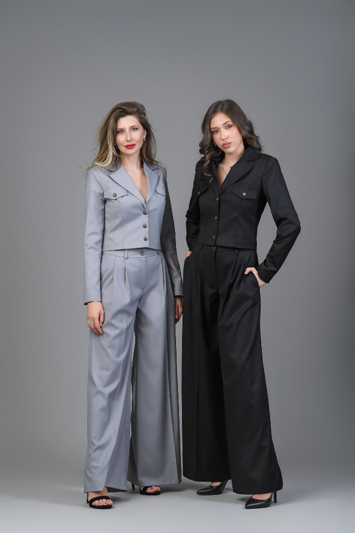 Imagine Pantalonul Saskia gri